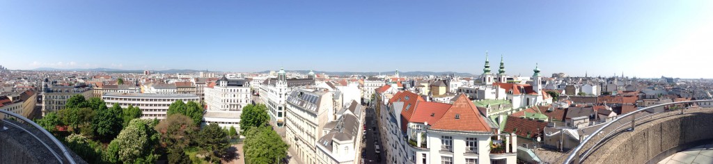 панорама Вены с дома моря